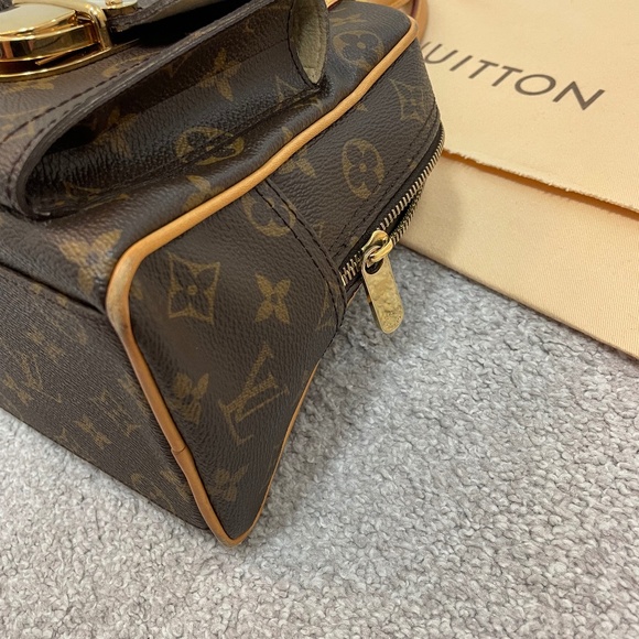 LOUIS VUITTON Monogram Manhattan PM - Picture 5 of 15